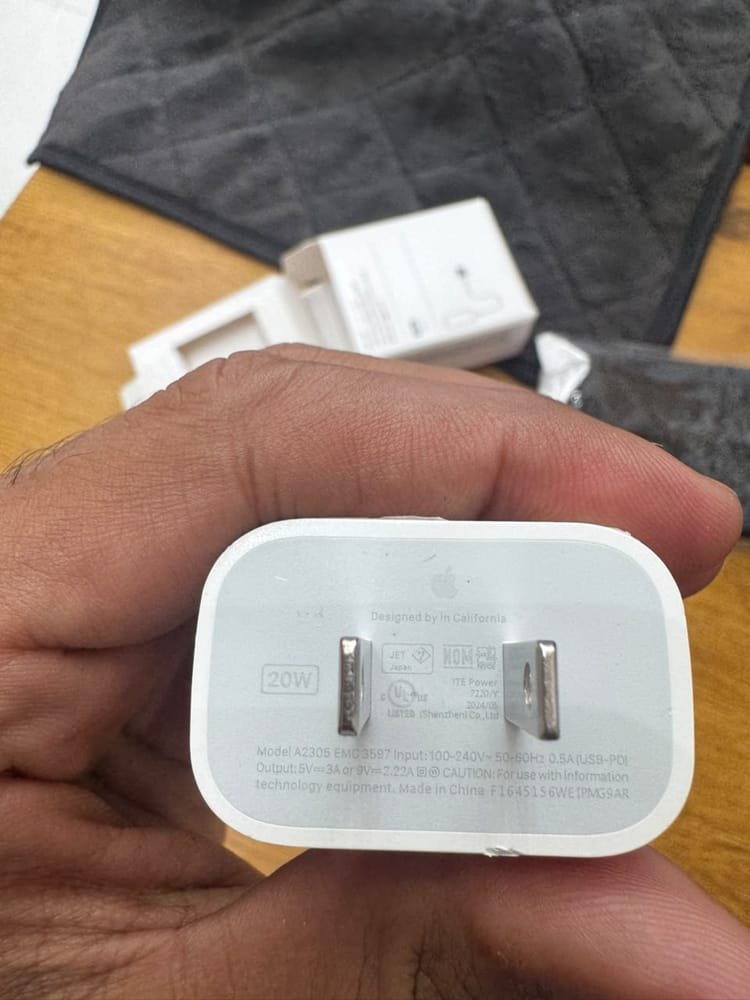 35W USB-C Power Adapter for iPhone 15 Pro / Pro Max - photo 2