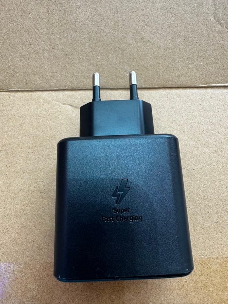 Samsung 45W USB-C Power Delivery Travel Adapter - photo 1